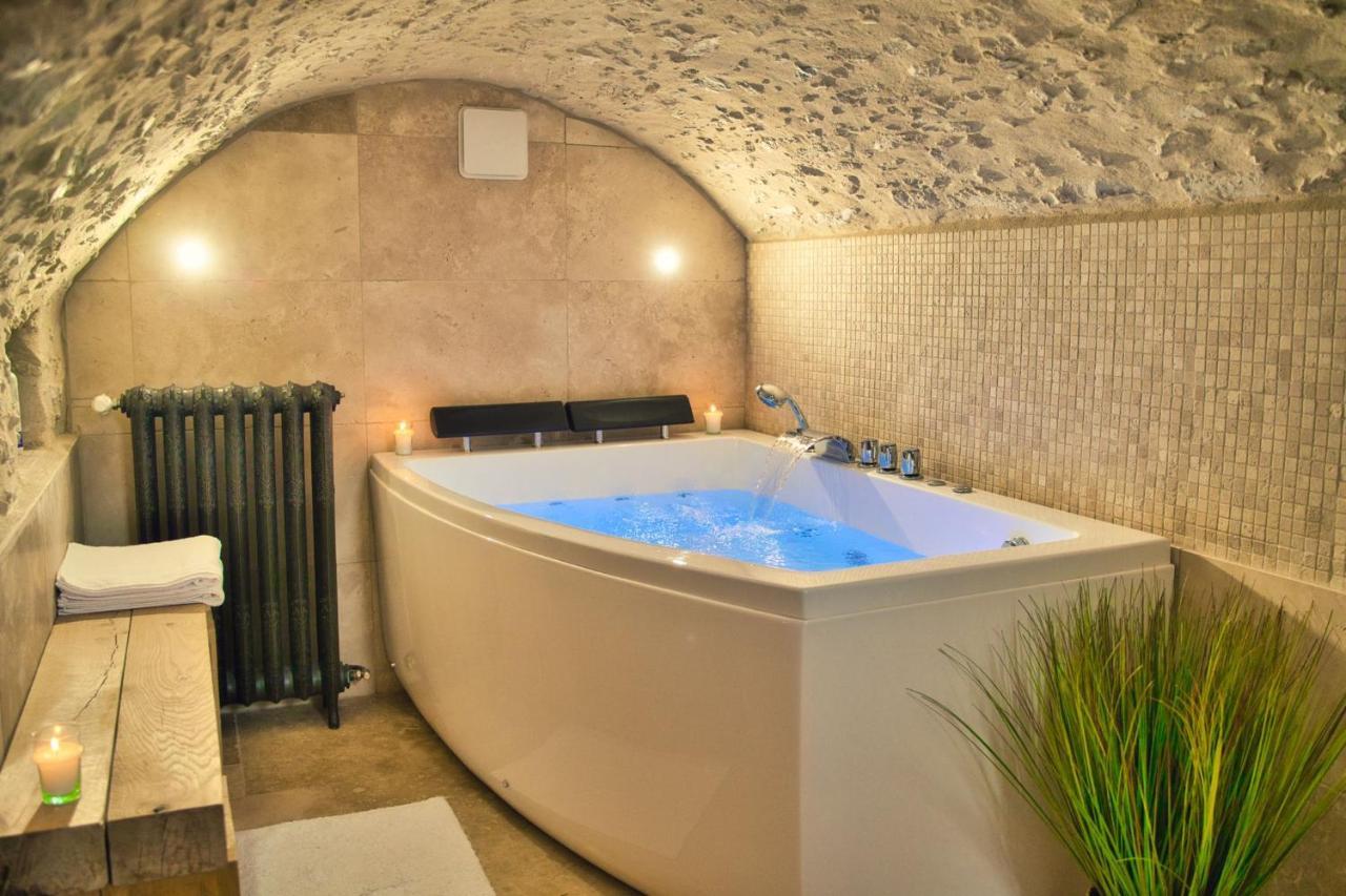 Bullion L'Oxalis Villa, Sauna Et Jaccuzi Privatif מראה חיצוני תמונה